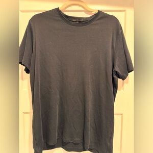 Men’s Robert Barakett tshirt